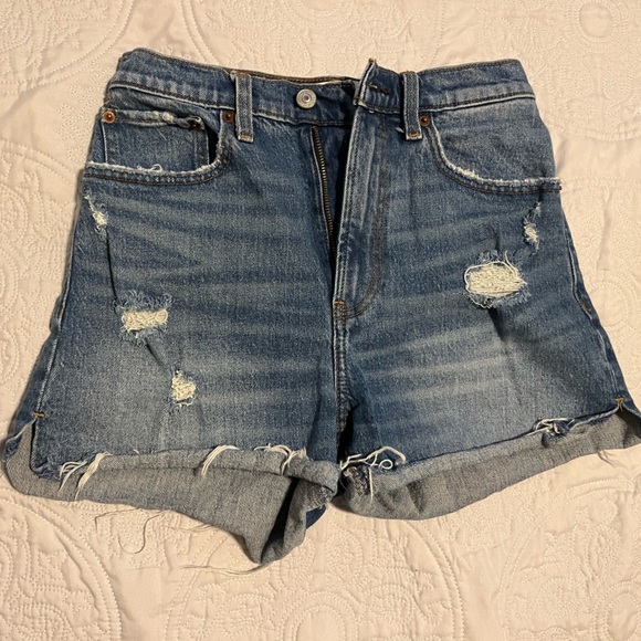 Abercrombie Distressed jeans shorts - Picture 1 of 2